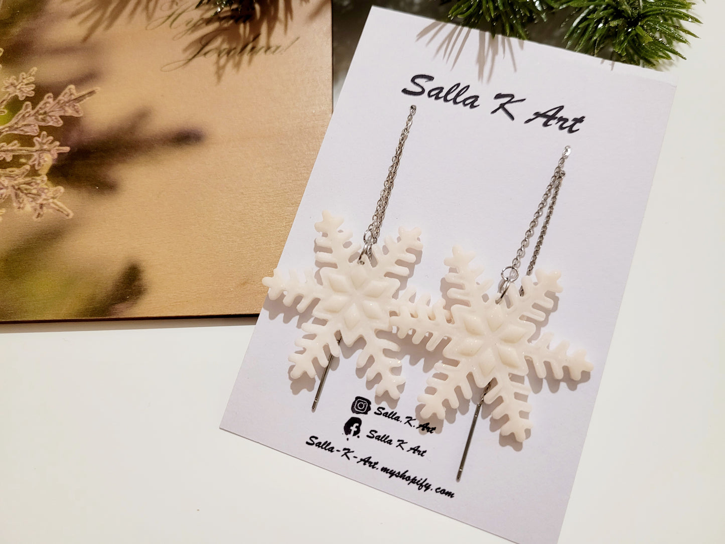 Snowflake korvakorut