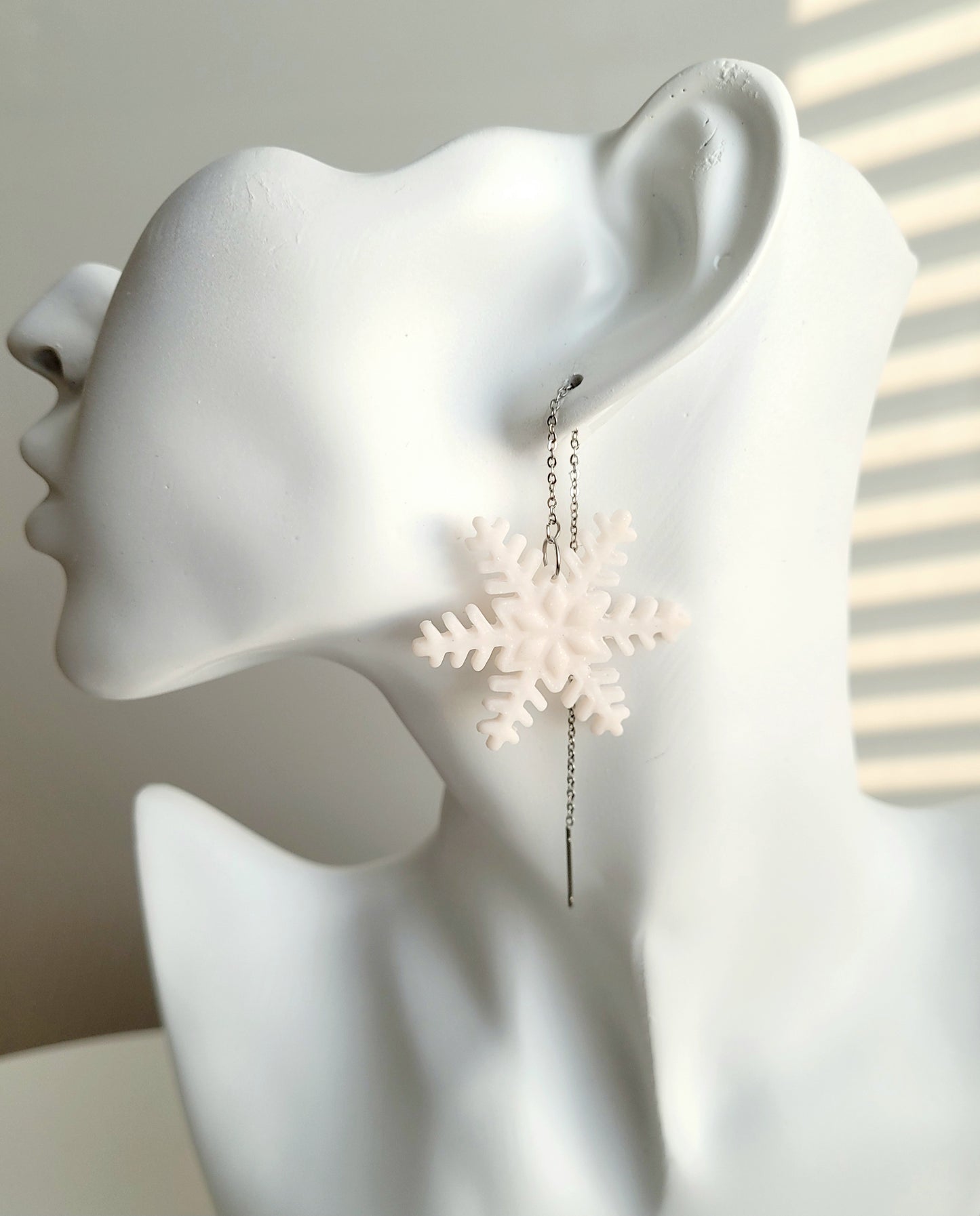 Snowflake korvakorut